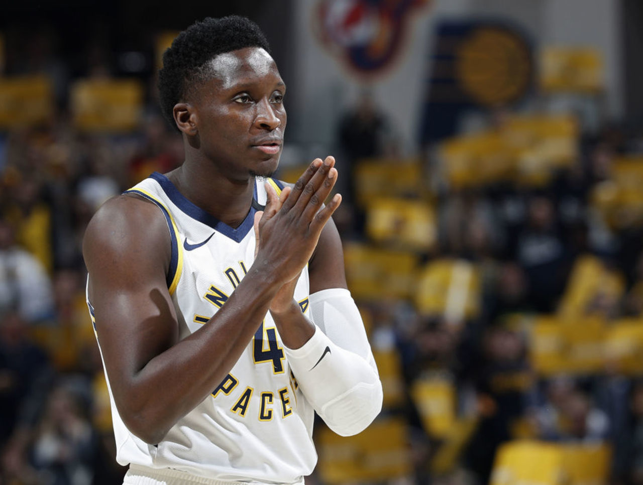 但他们都在 但他们都在