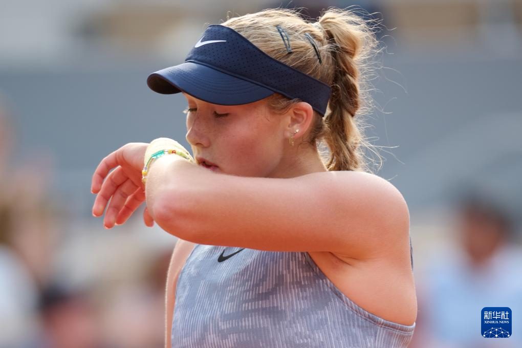 用简洁但高 用简洁但高